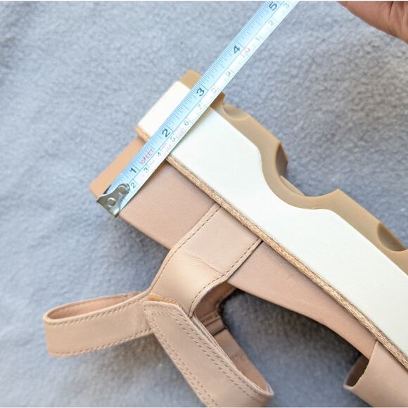 NWOT Sorel Joanie IV Y-Strap Wedge Tan Leather Platform Sandals, size 7.5 - Picture 4 of 5